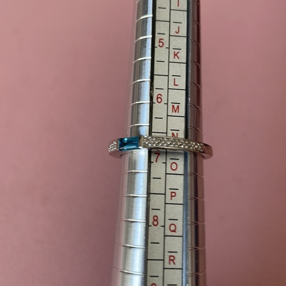 Sold✨silver ring with a blue crystal Sz 6.75 - Picture 4 of 4